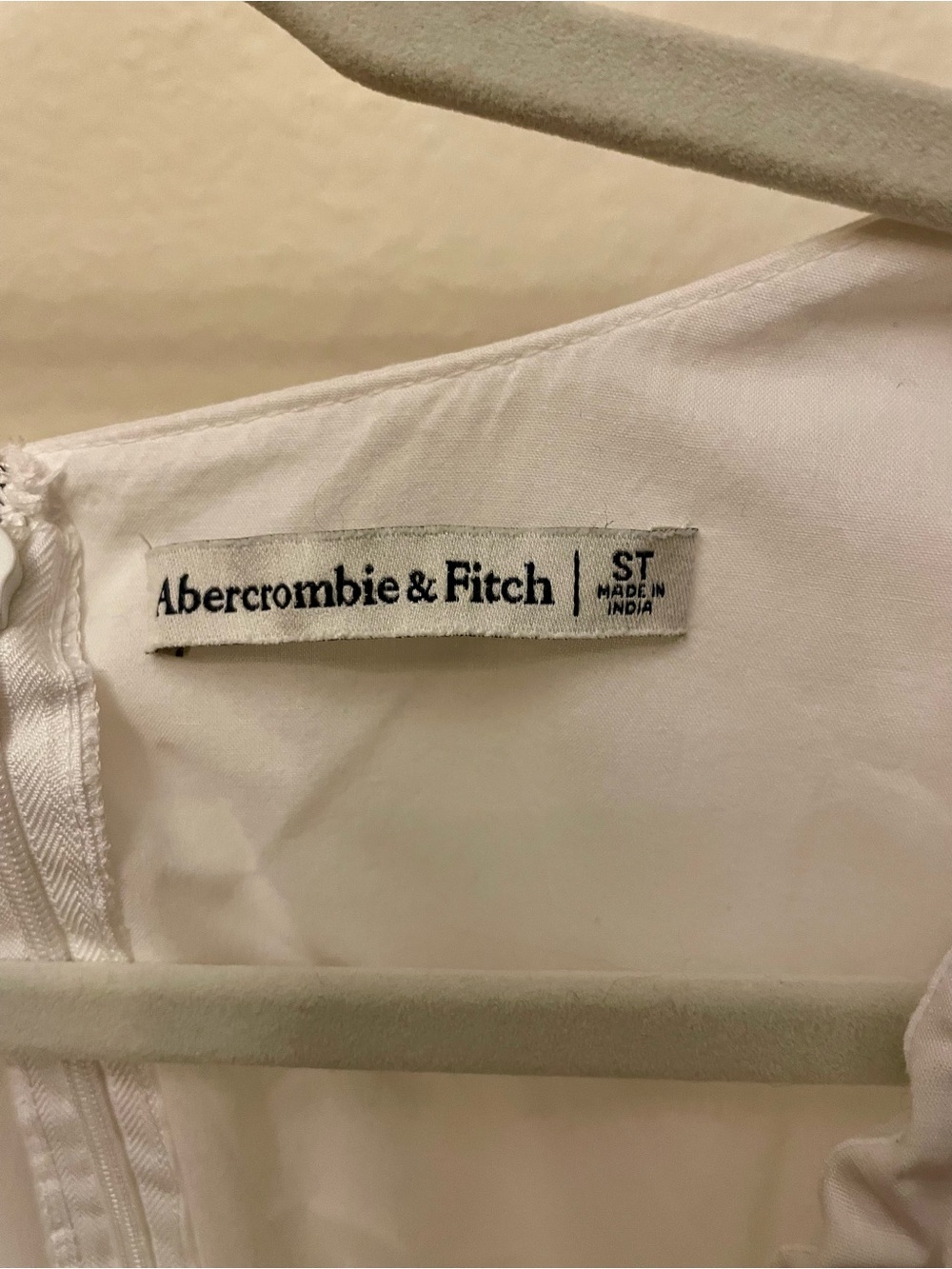 Abercrombie & Fitch White V-Neck Tie-Front Puff Sleeve Mini Dress - Picture 3 of 4